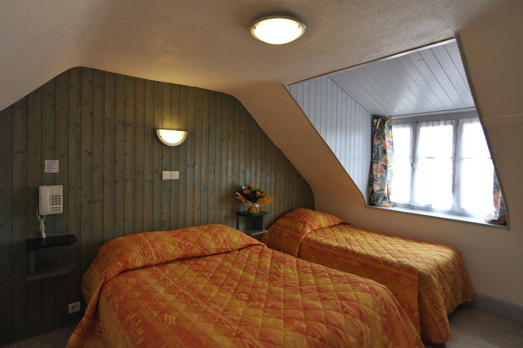 Hotel De La Grotte Aix-les-Bains Room photo